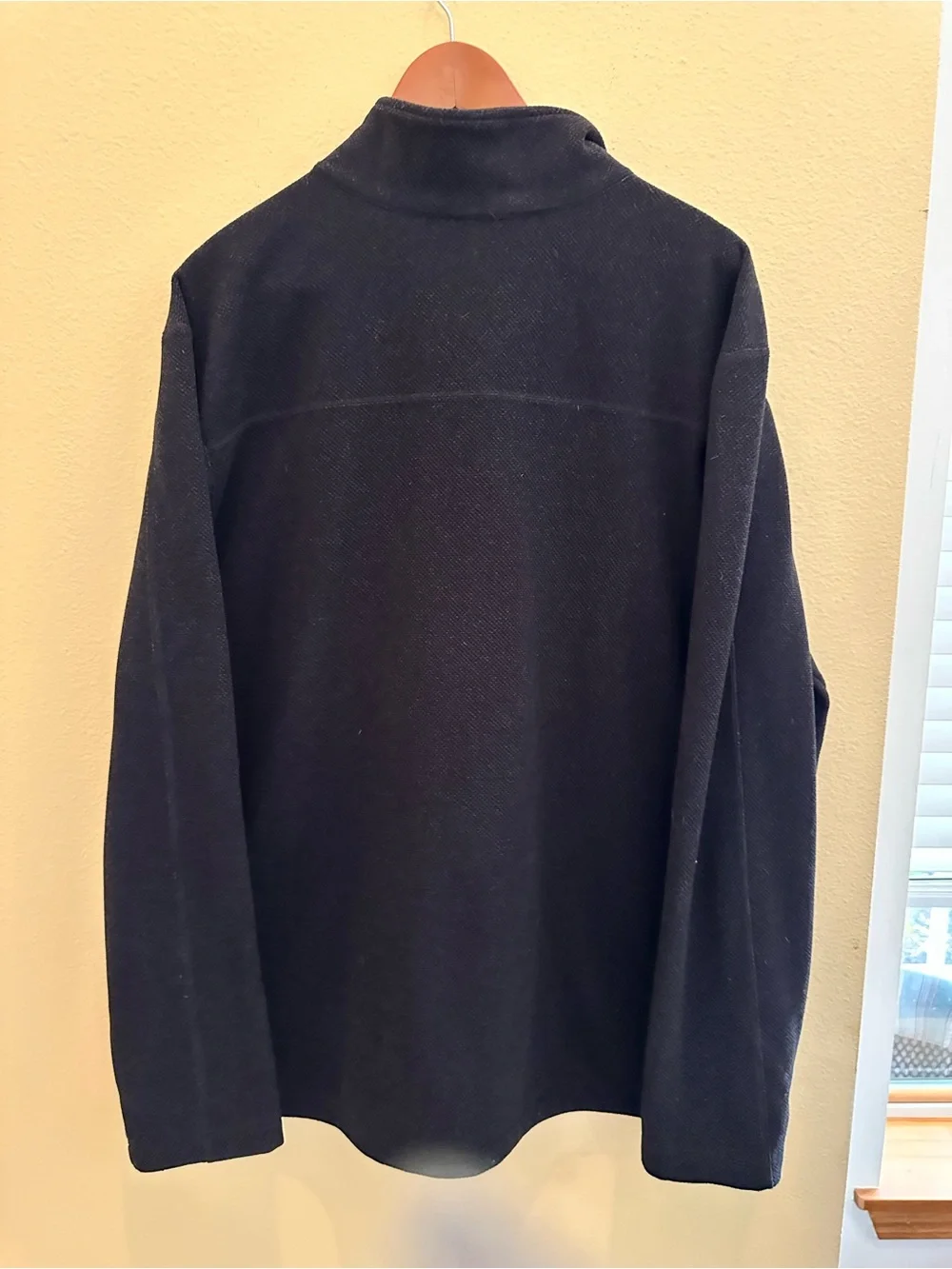 The North Face Black Lightweight Full-Zip Fleece Jacket